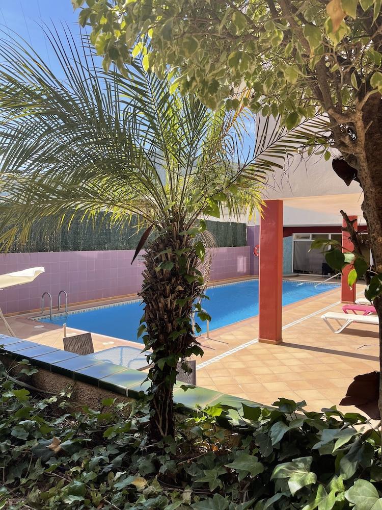 Aparthotel Residencial Vidalbir L'Alfas del Pi Dış mekan fotoğraf