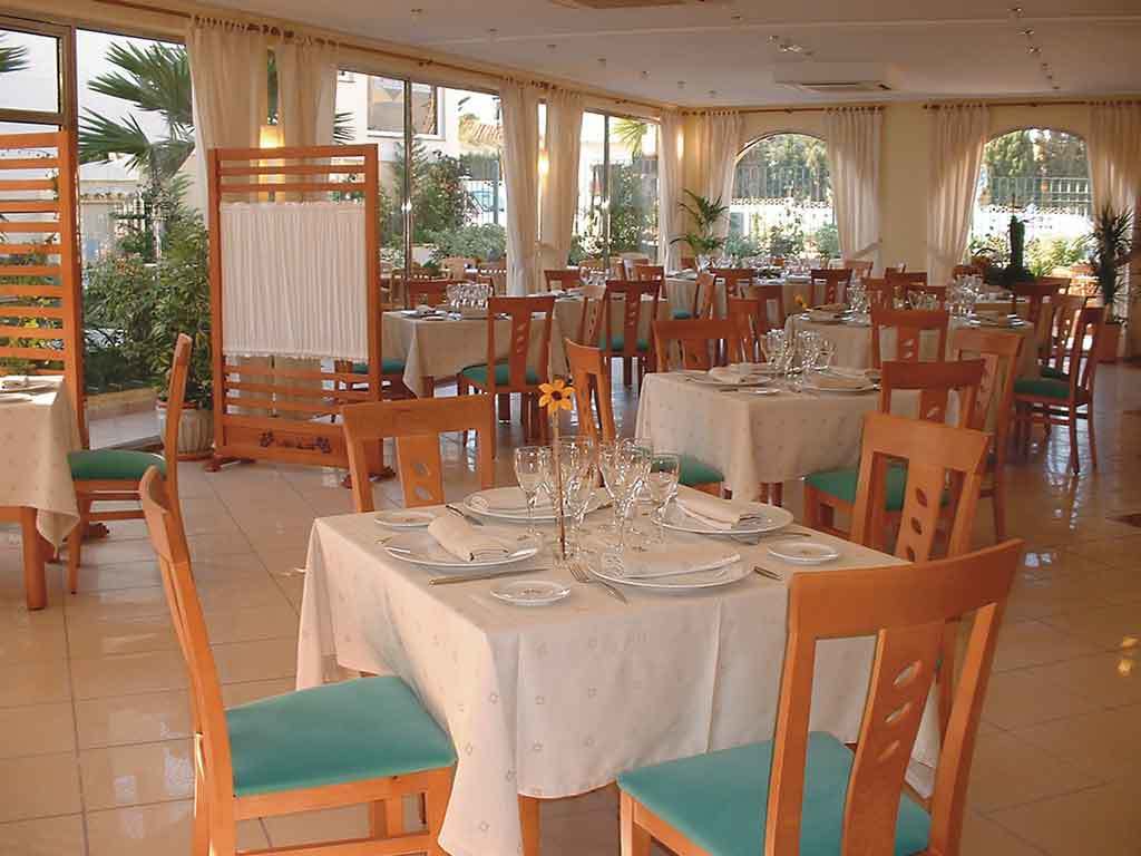 Aparthotel Residencial Vidalbir L'Alfas del Pi Dış mekan fotoğraf